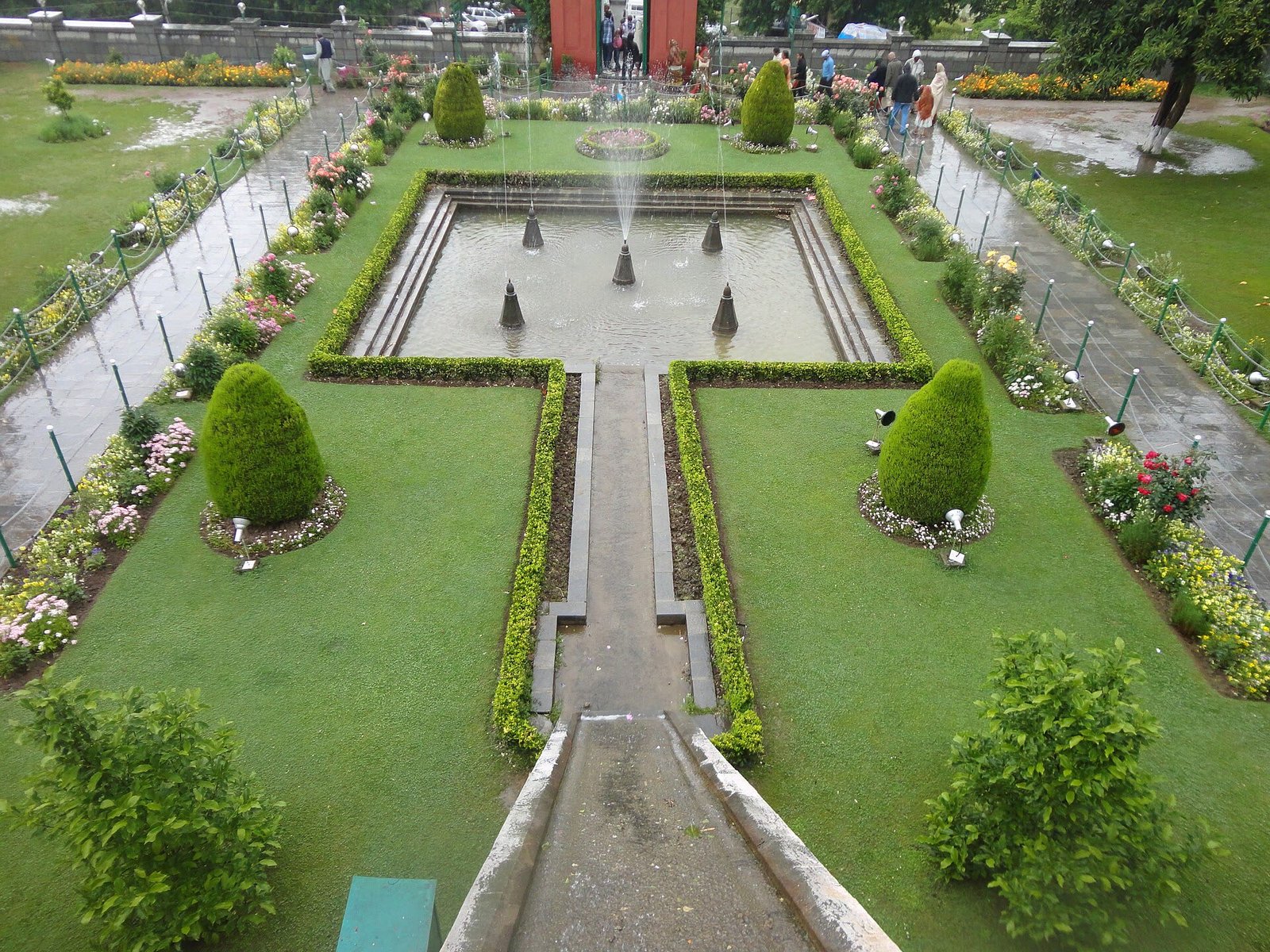 Nishat Bagh terraces